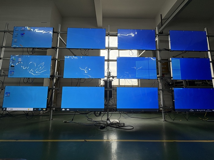 液晶拼接屏廠(chǎng)家生產(chǎn) (1).jpg 液晶拼接屏廠(chǎng)家生產(chǎn) (1).jpg